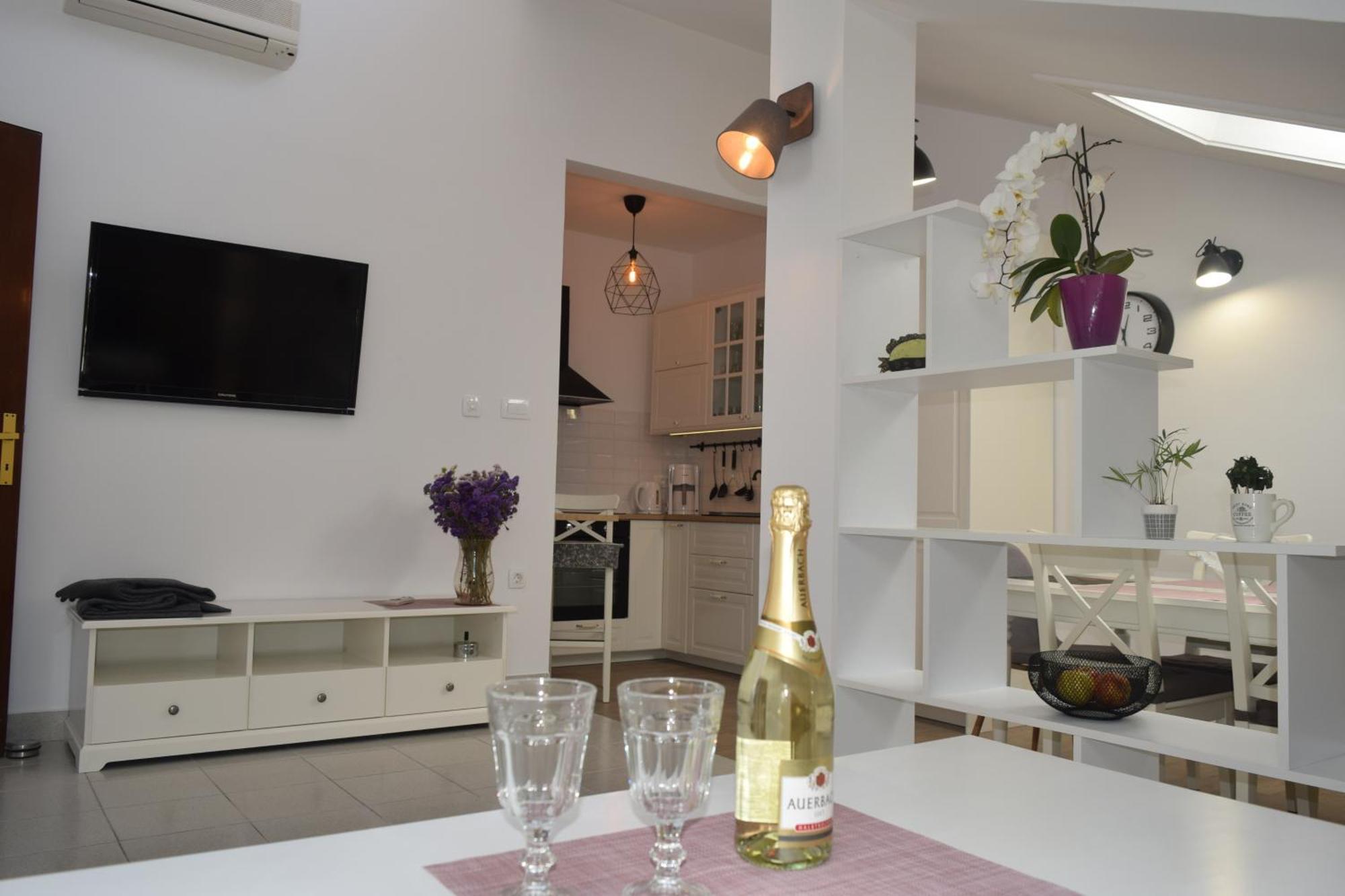 Apartments And Rooms By The Sea Barbat, Rab - 4973 Rab Town Habitación foto